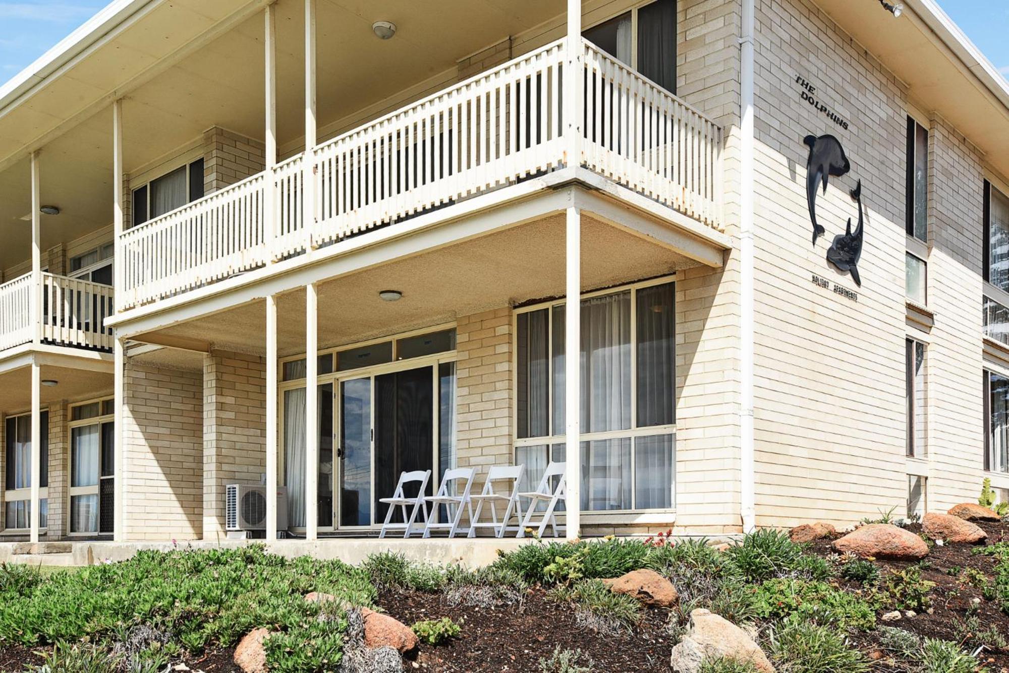 Dolphins Beachfront Apartment No 4 Порт Елиът Екстериор снимка